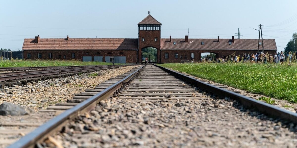 camp, buildings, auschwitz-birkenau, auschwitz, auschwitz-birkenau, auschwitz, auschwitz, auschwitz, auschwitz, auschwitz